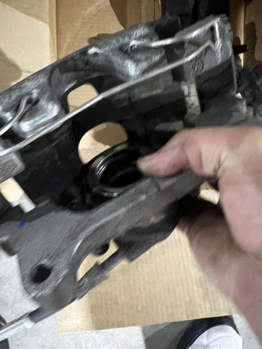 Etrier fata stanga si spate dreapta audi a5 b8.5 2.0 tdi quattro