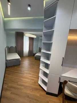 Новостройка, 4/4/5, 178м2 Ориентир: метро Ойбек ЕВРОЛЮКС !!