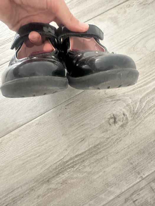 Pantofi fetita pt scoala din piele lacuita nr 31 Ricosta