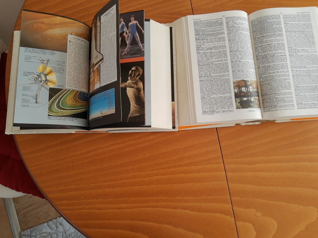 Petit Larousse en couleurs, Dictionnaire encyclopedique illustre, Le 2