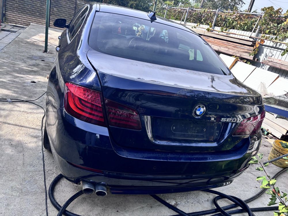 Dezmembrez bmw f10 520d 2.0 184cp automat