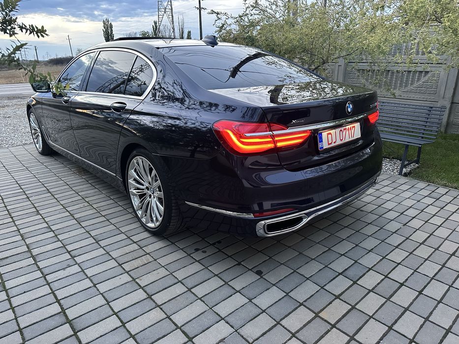 Bmw seria 750Li xDrive / President Long Individual / Sky Lounge