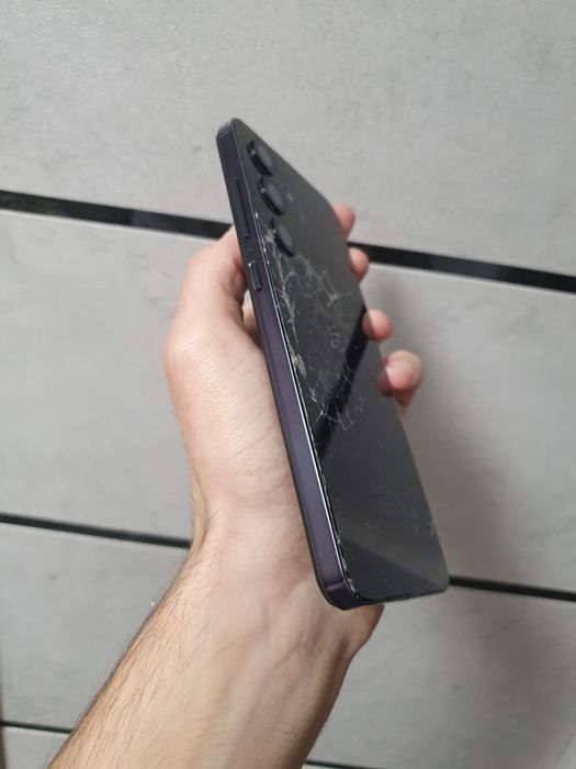 Samsung Galaxy A74 память 256гб йоки обмен