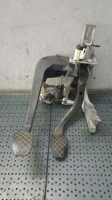 Ansamblu pedalier 2.0 tdi audi a4 b7 8e 8e1721117d