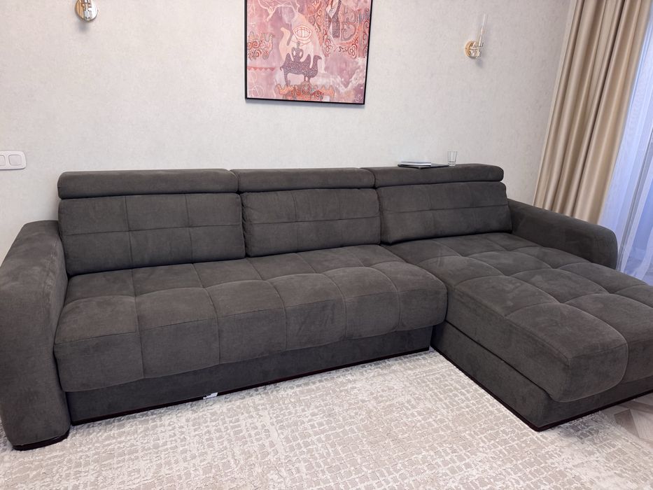 Угловой диван фирма ariba.