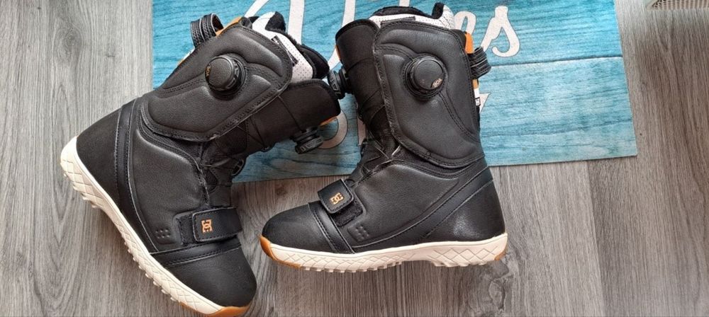 Сноуборд Обувки DCMora Boa 37 номер