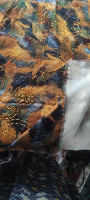 Ткань с камешками