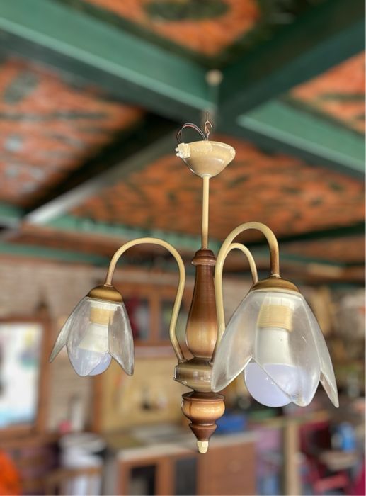 Класически полилей за таван.