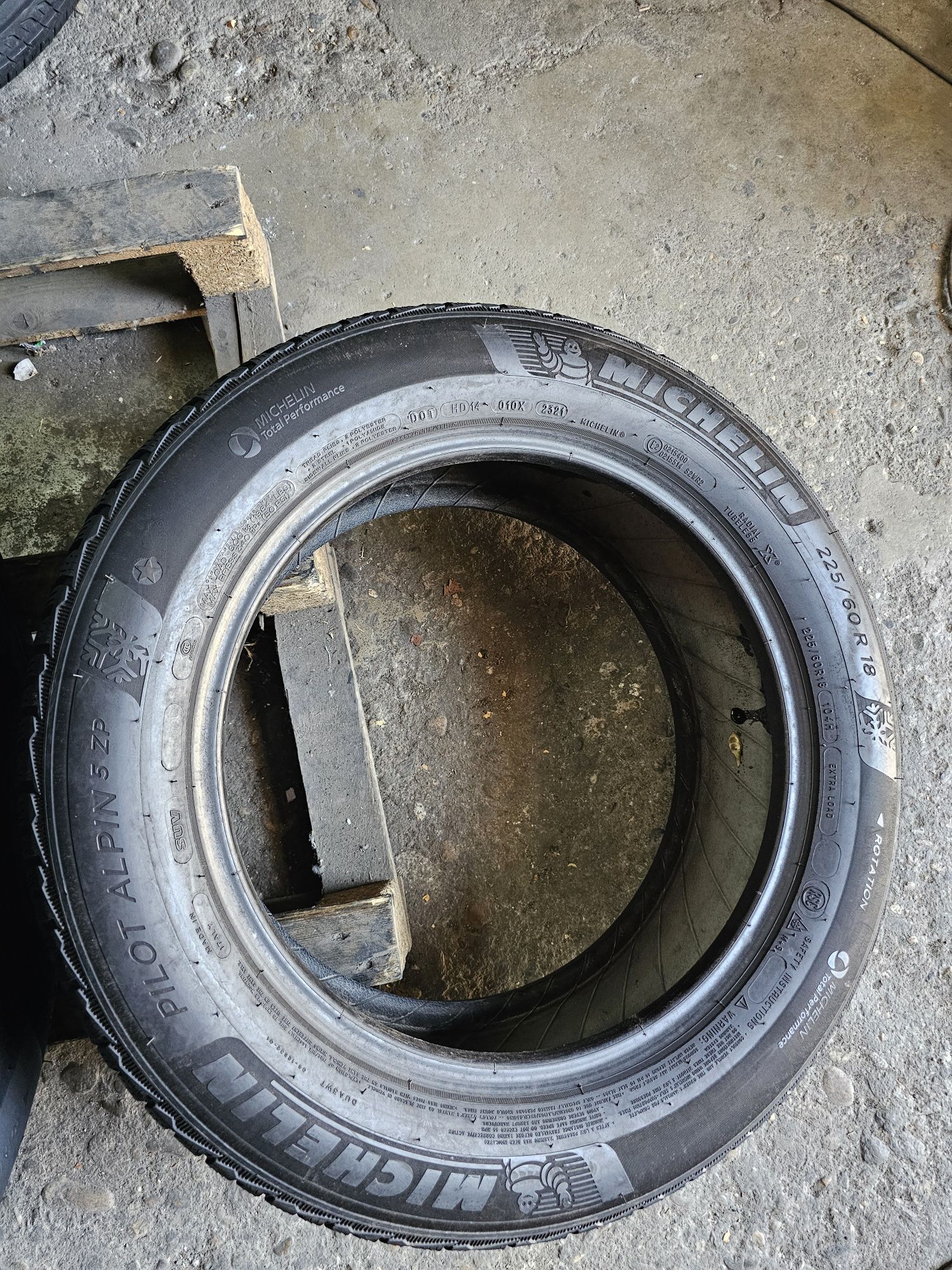 4 anvelope iarna 225 60 18 Michelin Runflat