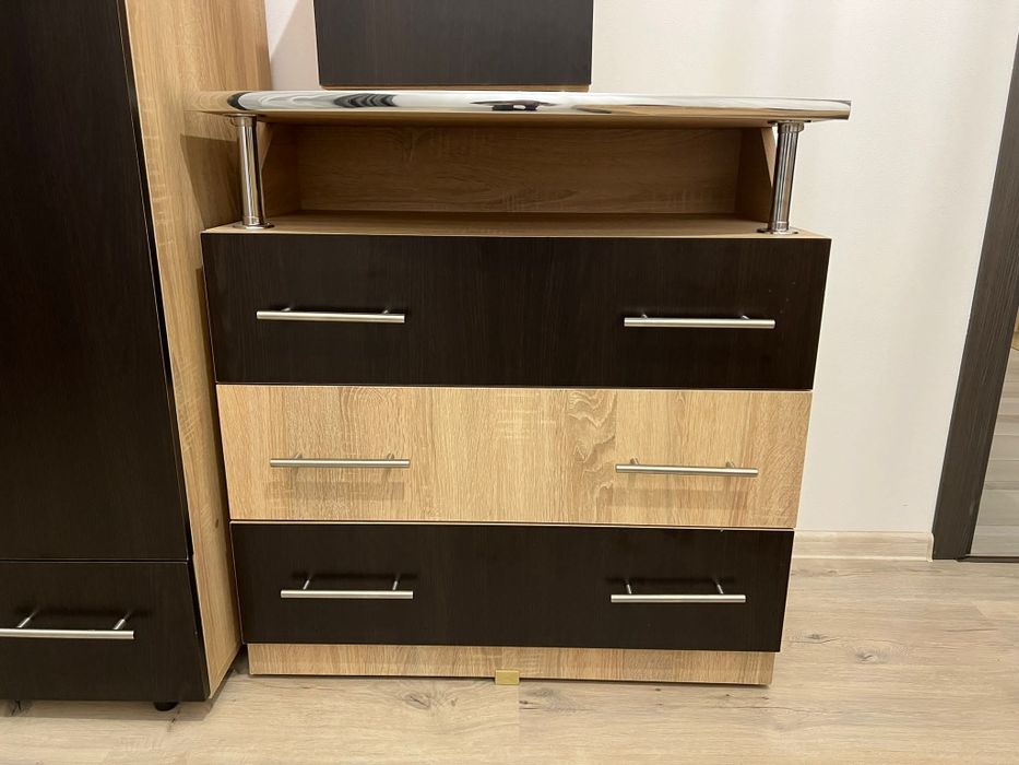 Vând mobilă dormitor nouă