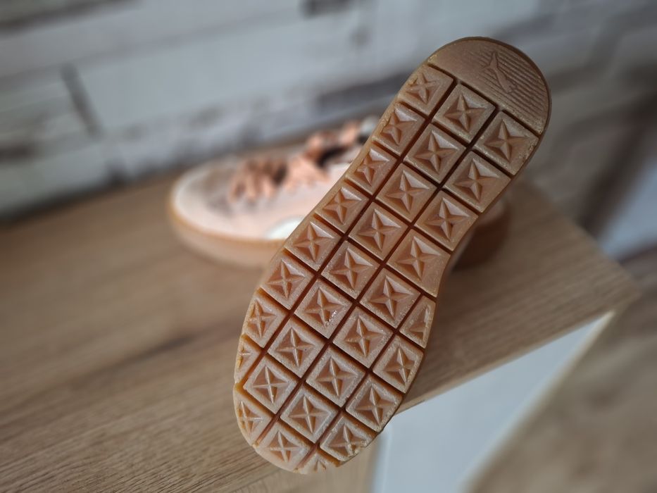 Зимни кецове Puma в цвят праскова