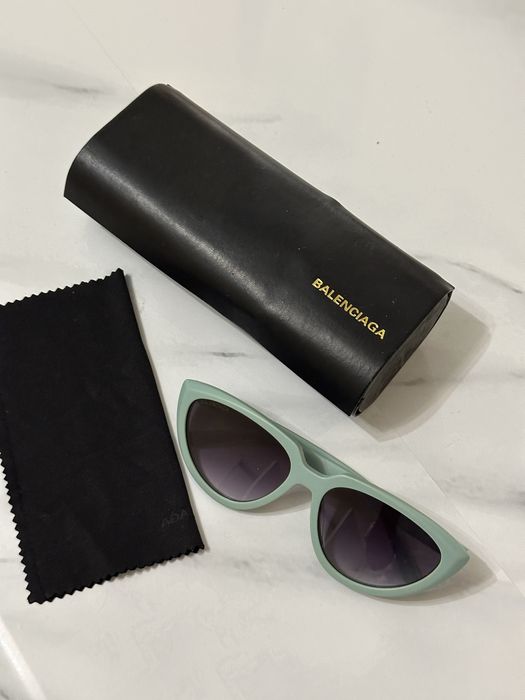 Balenciaga cat-eye очила с UV защита