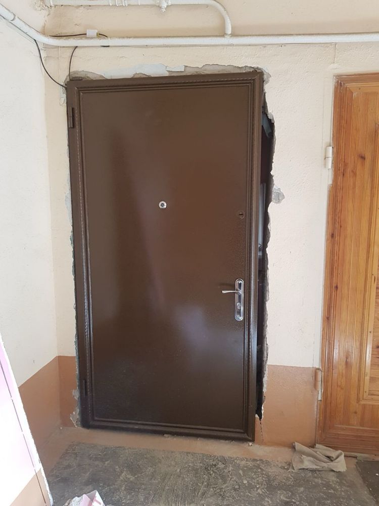 Sifatli va ARZON temir eshiklar