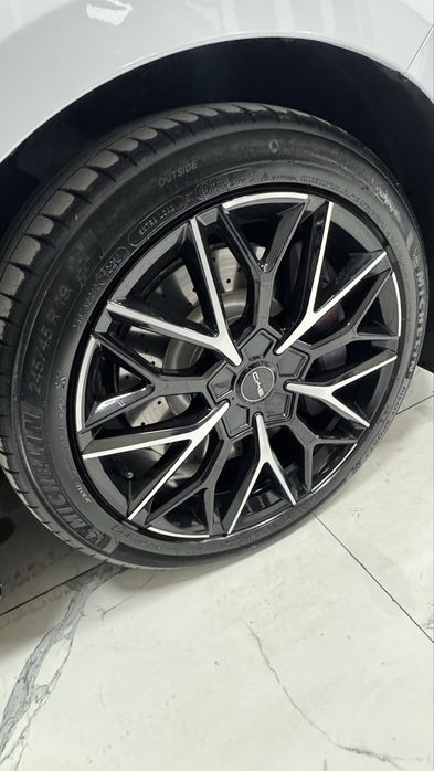 Byd han dual motor 3.9s