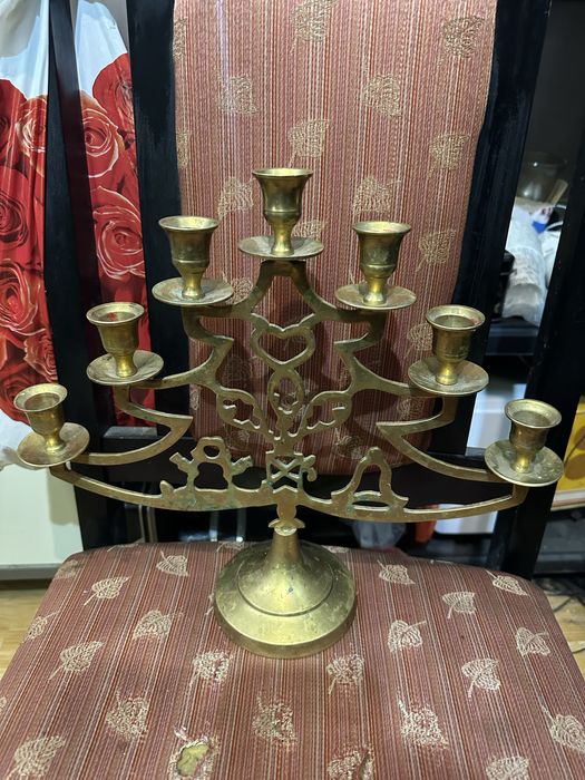 стар еврейски свещник менора