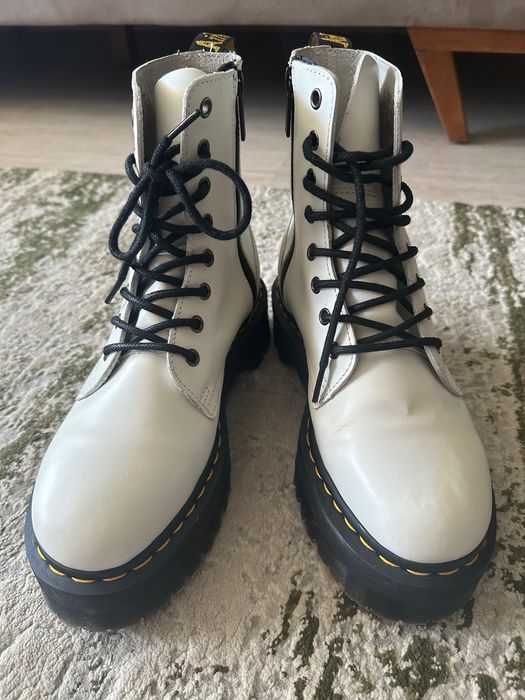 Dr Martens Jadon boots White