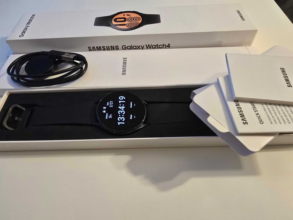 Smartwatch Samsung Galaxy Watch 4, 44mm, LTE, Negru, curea silicon
