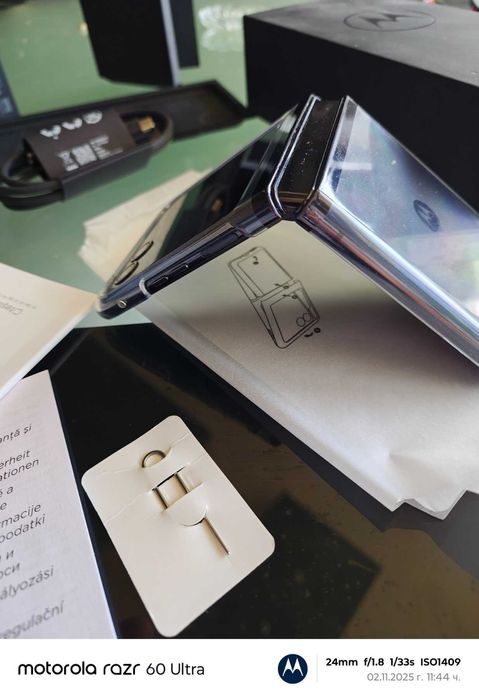 Motorola razer 40 ultra, Dual SIM в гаранция