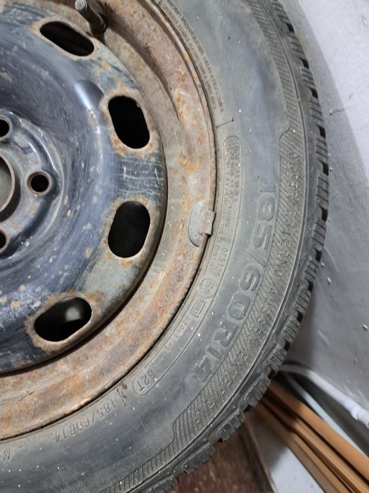 Cauciucuri iarnă cu genți foarte bune puțin folosite