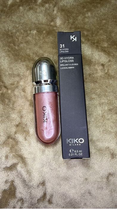 Rujuri Kiko Milano
