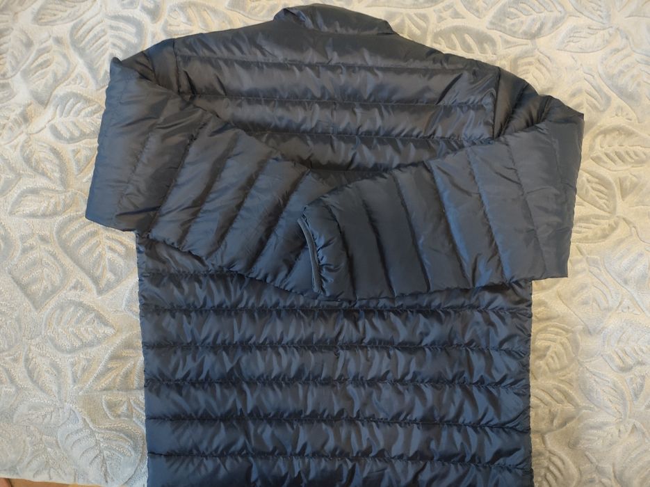 Мъжко,спортно яке- levis