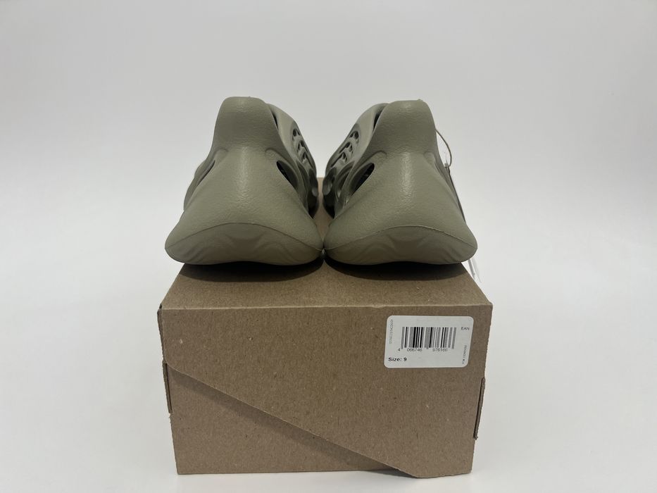 Yeezy foam runner stone salt ( travis , nike , jordan nike dunk rick)