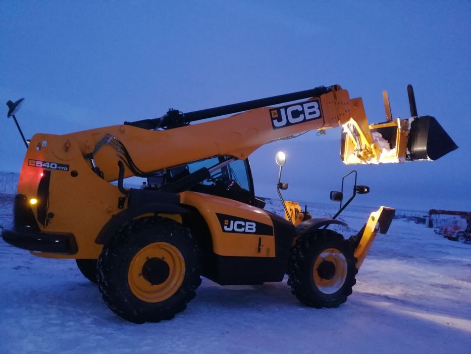 Услуги аренда вилочного телескопического маниту (кара) от 3-5-10 тонн