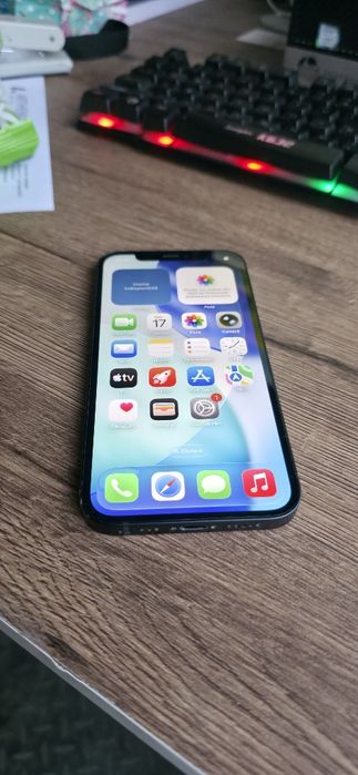 Iphone 12 ,128 giga