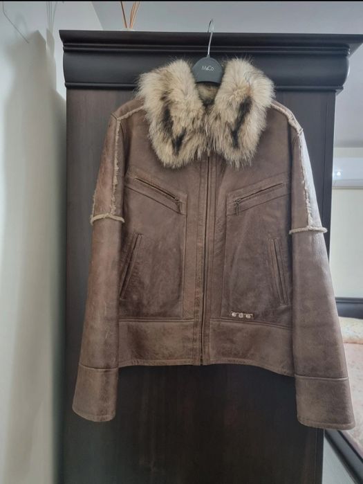 Geaca din piele  tip cojoc Avirex