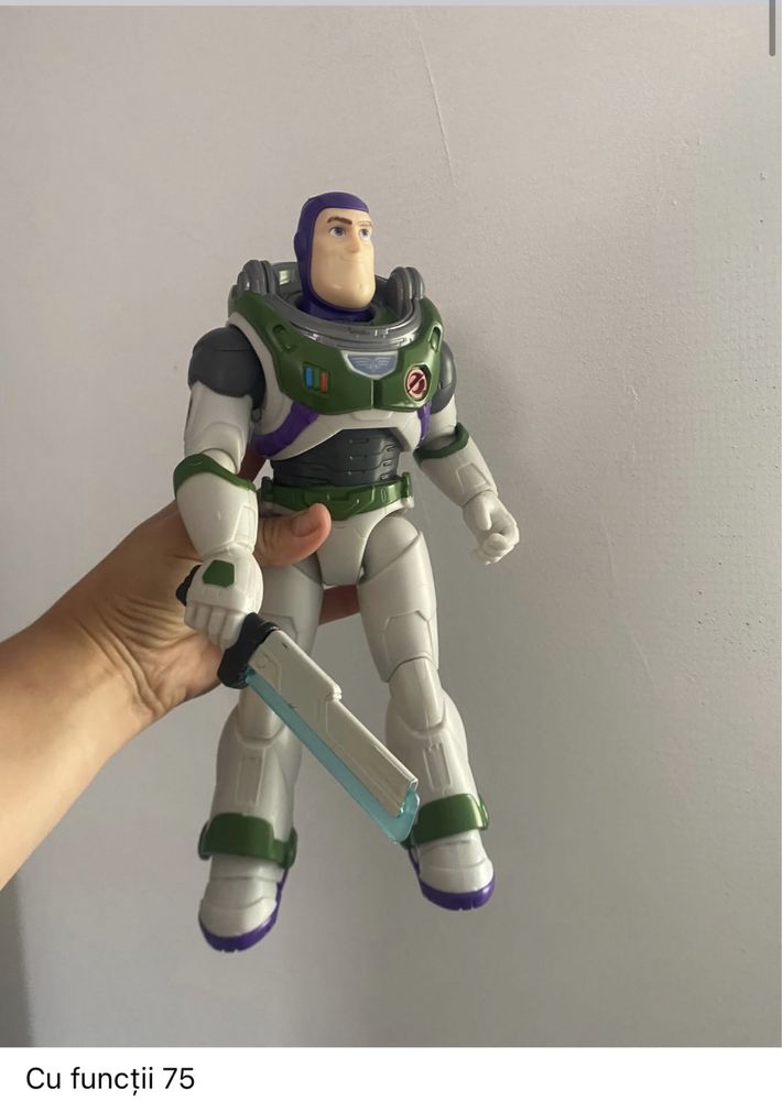 Vand Figurina cu sabie laser Disney Pixar Lightyear Buzz