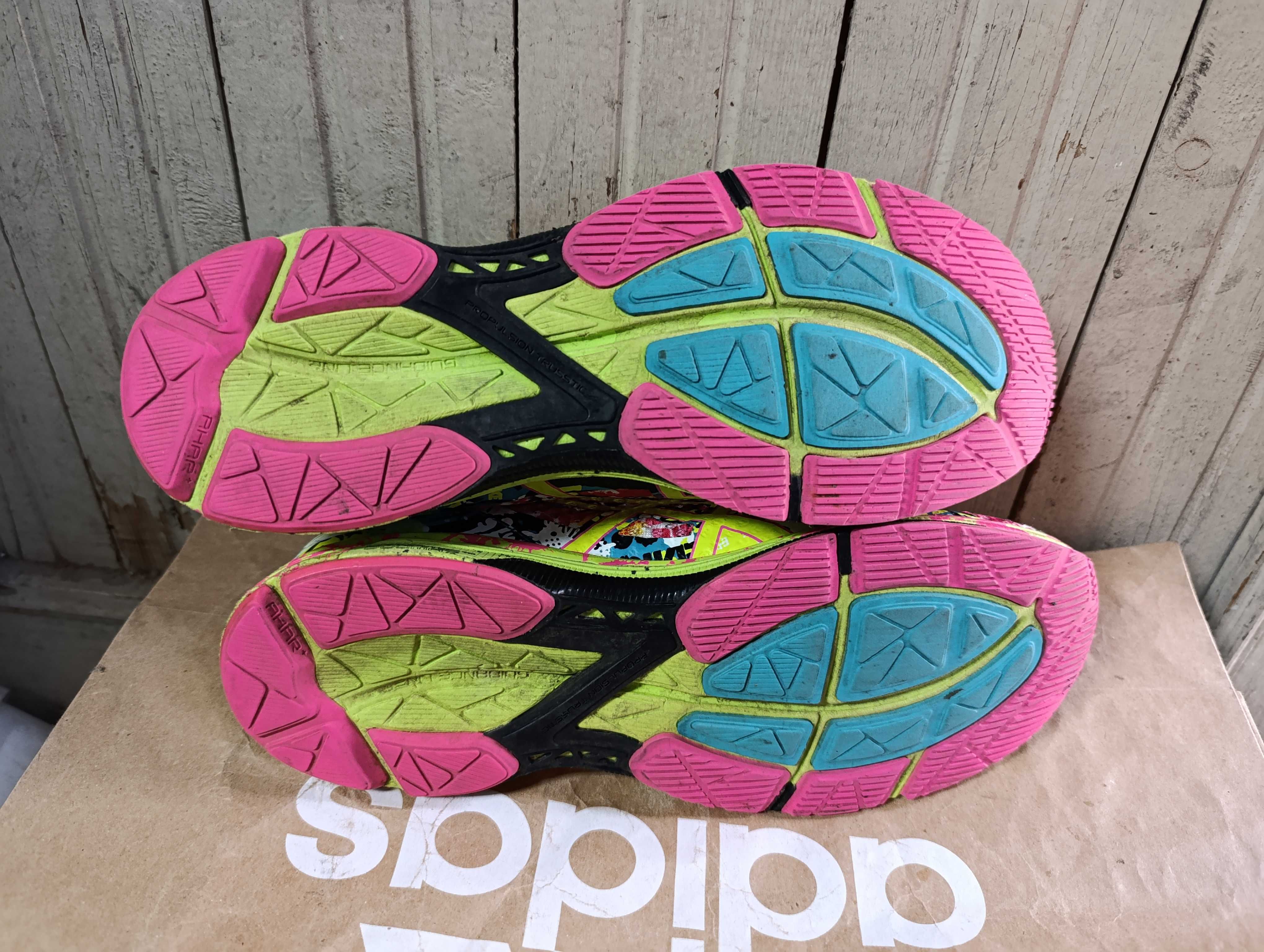 ''Asics Gel-Noosa Tri 11''оригинални маратонки 41.5 номер