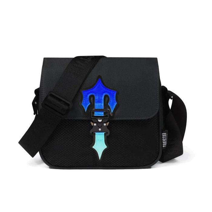 Чанта Trapstar Irongate T Cross-Body Bag 1.0 - Blue/ Gradient