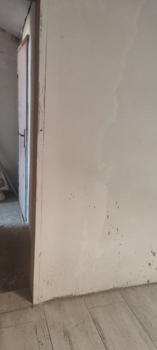 Продажба бюджетен имот таванче център Варна