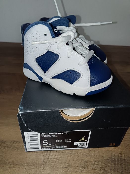 Bascheți bebeluși de la "Jordan"