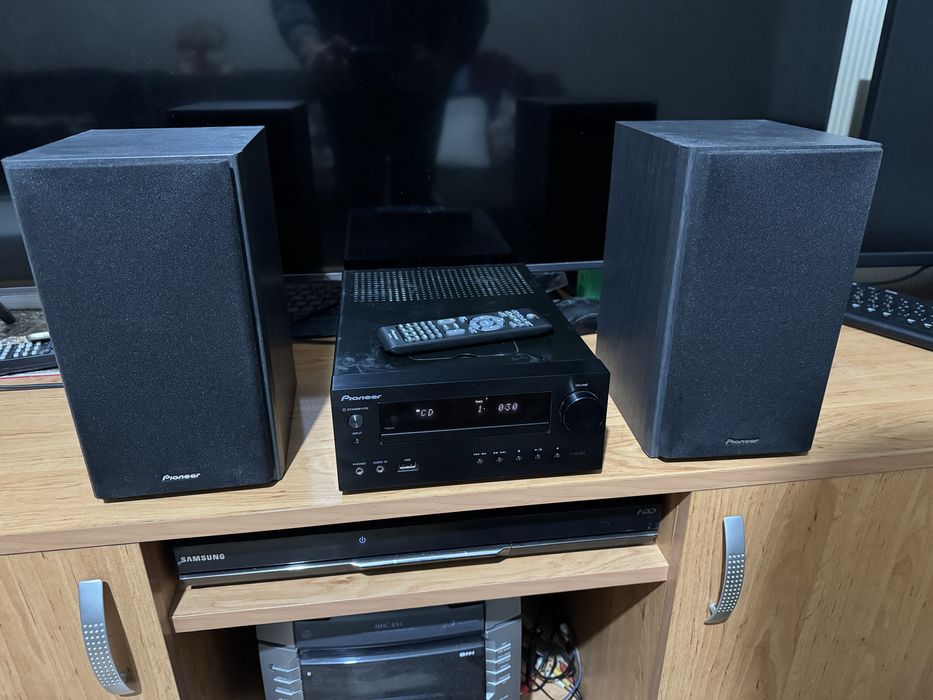 Pioneer X-HM50-K Hi-Fi system
