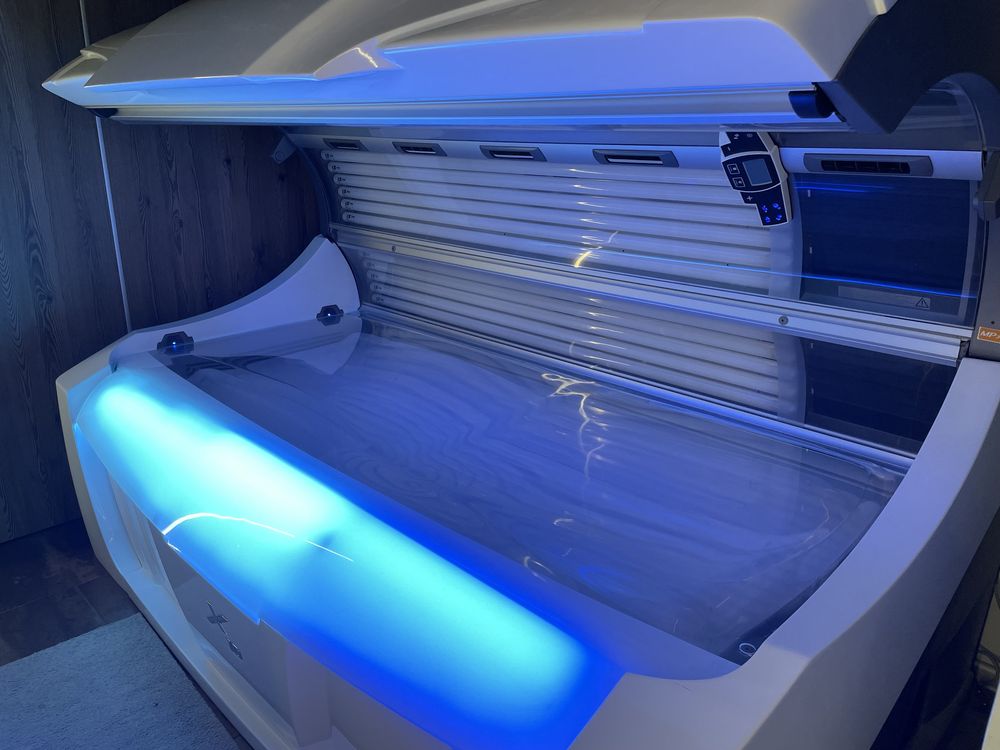 Солариум Luxura x10