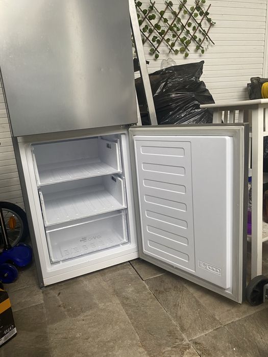 Combina frigorifica Arctic AK54305M30MT, 291 l Frigider