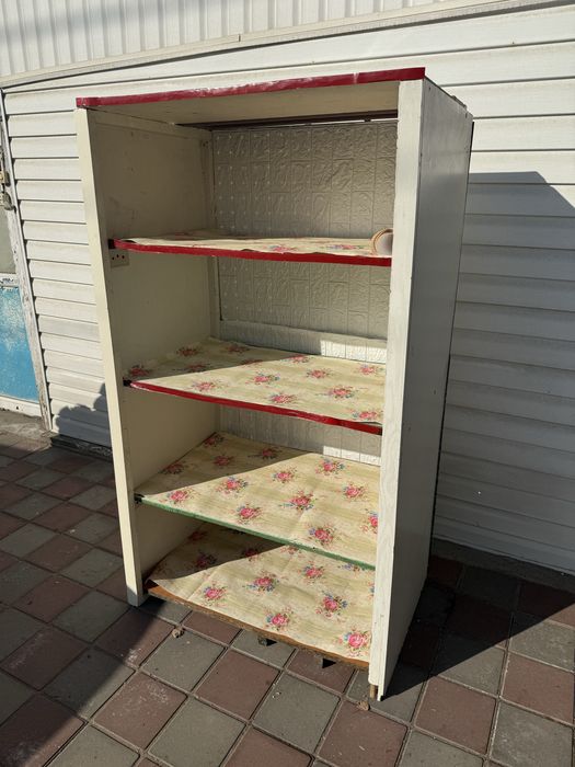 Продам шкаф срочно