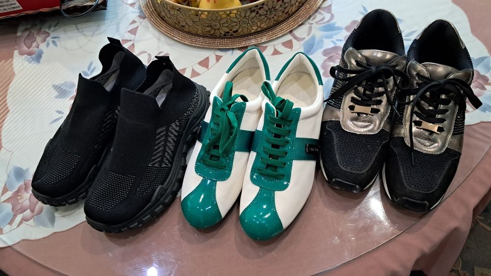 Супер обувки по 10лв за брой
