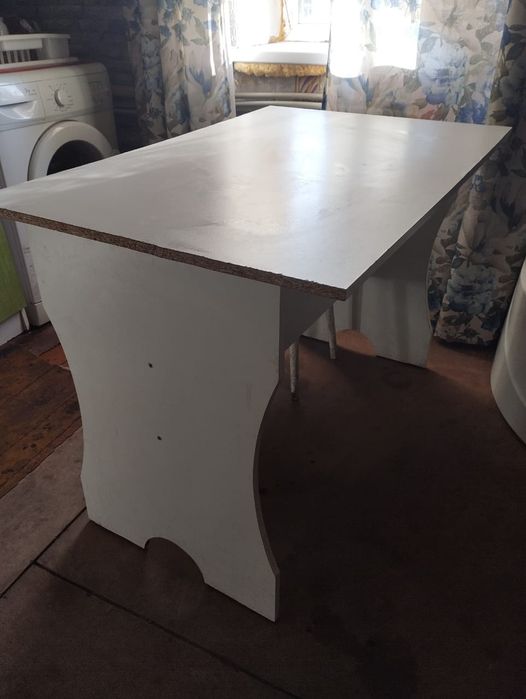 Отдам даром стол