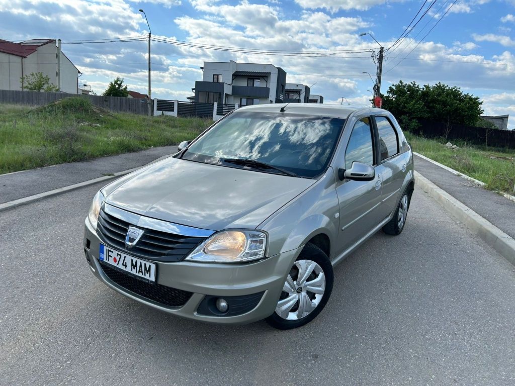 Dacia logan  2010   1.5