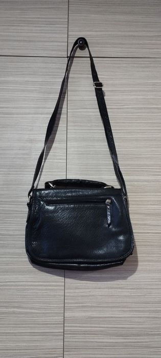 Маркова дамска чанта от естествена кожа