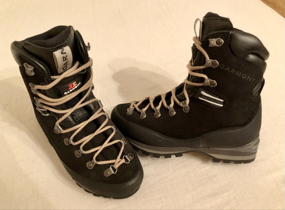 GARMONT номер 35 2/3 и La Sportiva 36 туристически обувки, маратонки