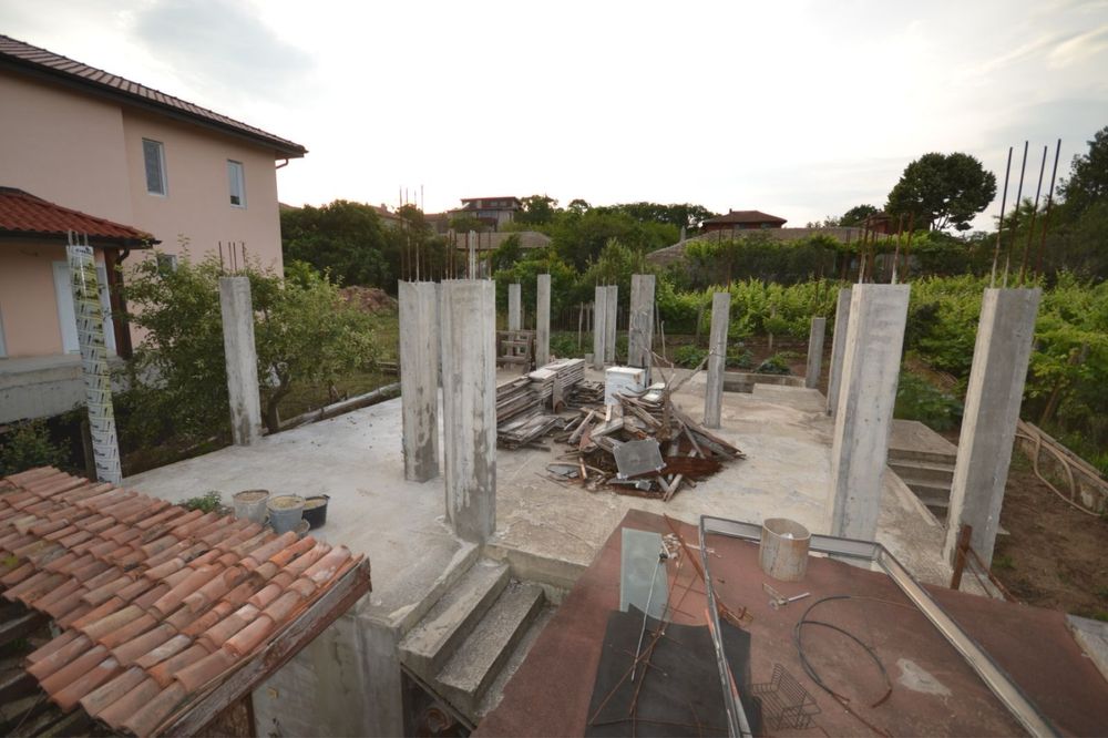 Продава се Къща в с. Равадиново, Област Бургас - 400 кв.м за 134 €/кв.м - Снимка #2