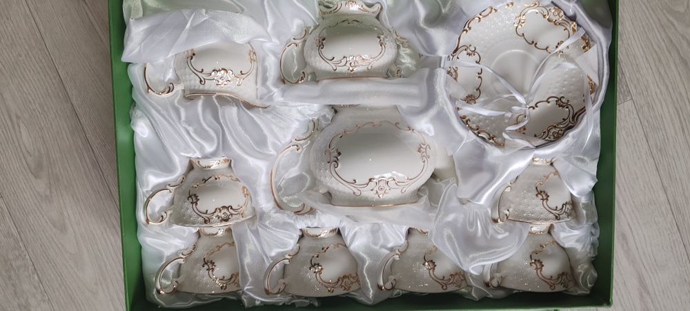 Продам чайный сервиз на 6 персон (новый, в коробке)