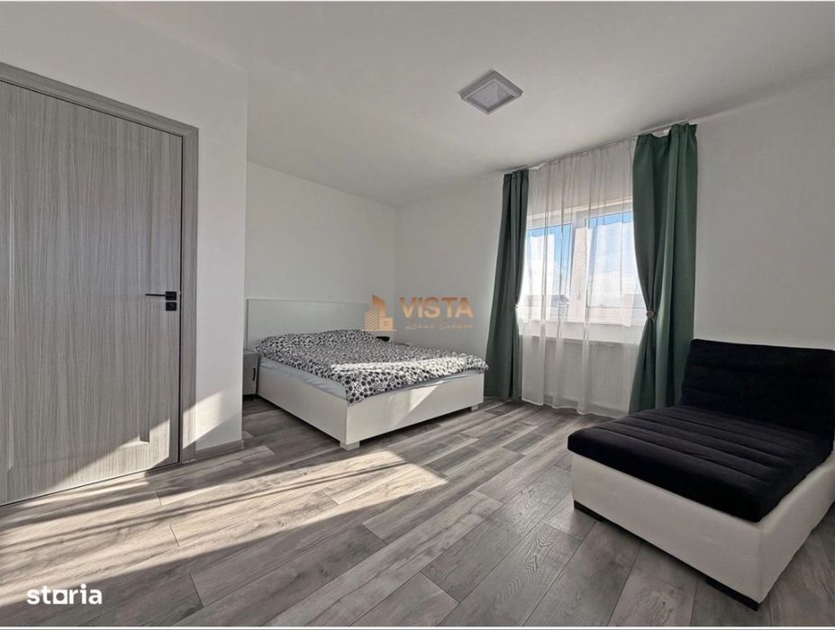 Casa individuala de vanzare ,4 cam ,900 mp teren . Izvor