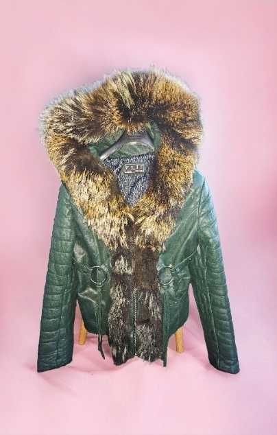 Зелено яке, естествена кожа, орнаменти от лисица