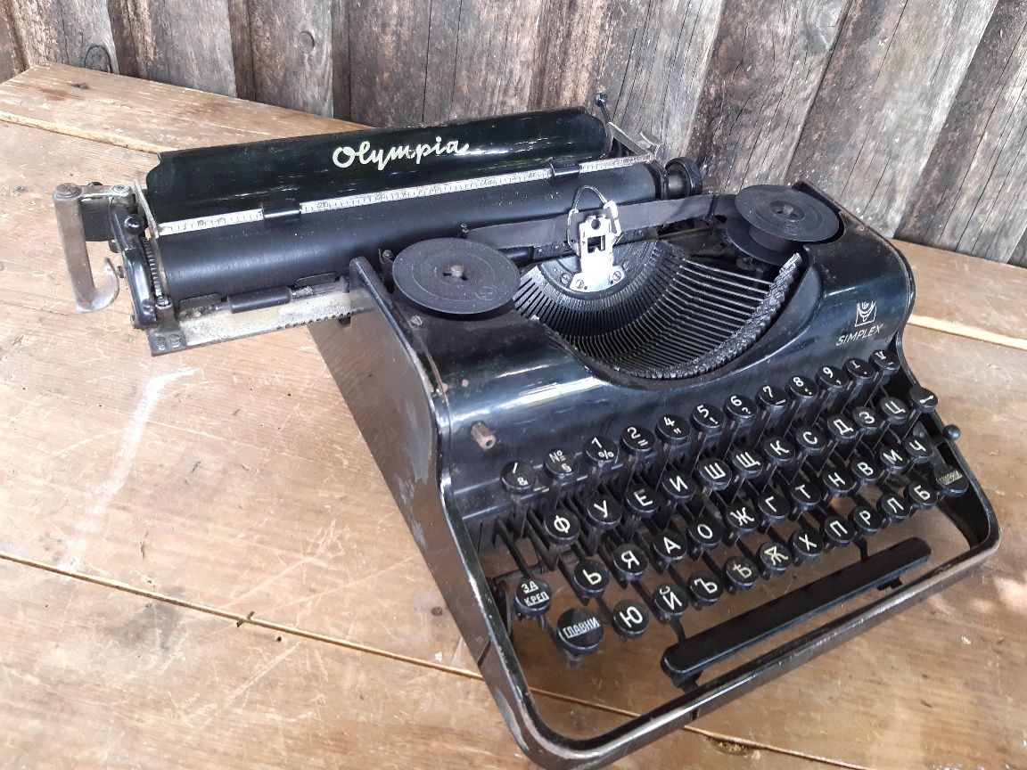 Стара пишеща машина от 1930г Olympia Simplex за колекционери