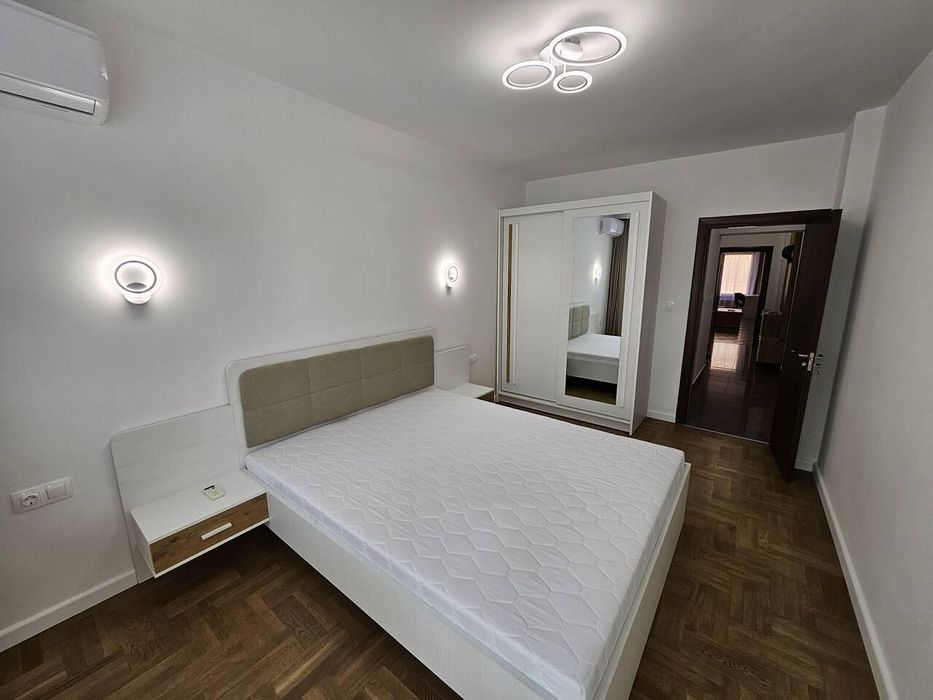 Дава се под наем Тристаен апартамент в Пловдив, Център - 127 кв.м за 900 € - Снимка #3