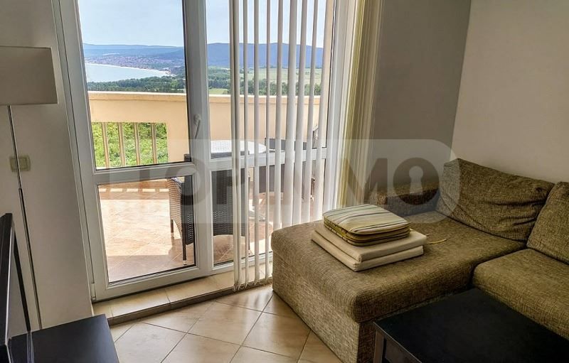 Продава се Тристаен апартамент в Бяла - 108 кв.м за 843 €/кв.м - Снимка #2